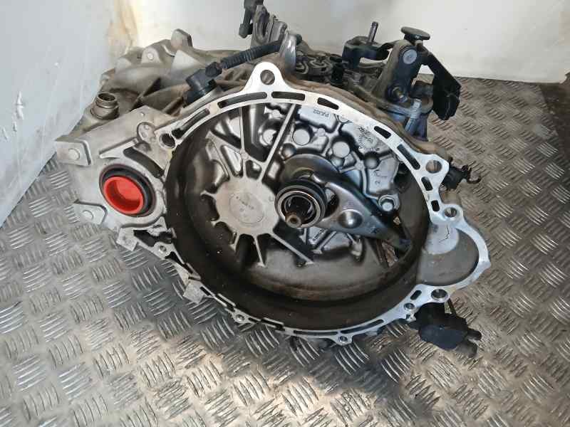 Recambio de caja cambios para kia sportage drive 4x2 referencia OEM IAM WBJ6K 736016 6VELOCIDADES