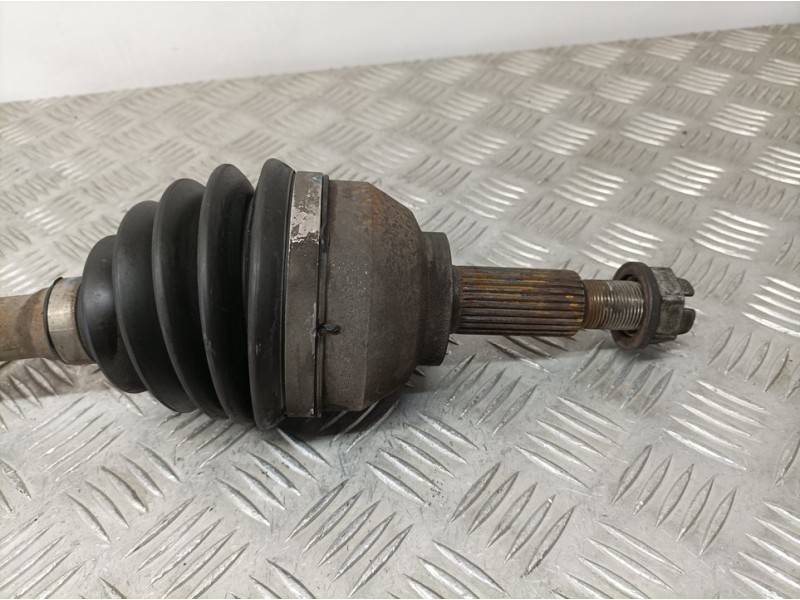 Recambio de transmision delantera derecha para renault trafic combi (ab 4.01) 9 - plazas (l1h1) 2,9t combi corto referencia OEM 