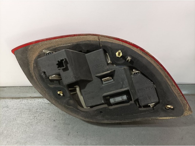 Recambio de piloto trasero derecho para ford ka (ccq) básico referencia OEM IAM 1105789  