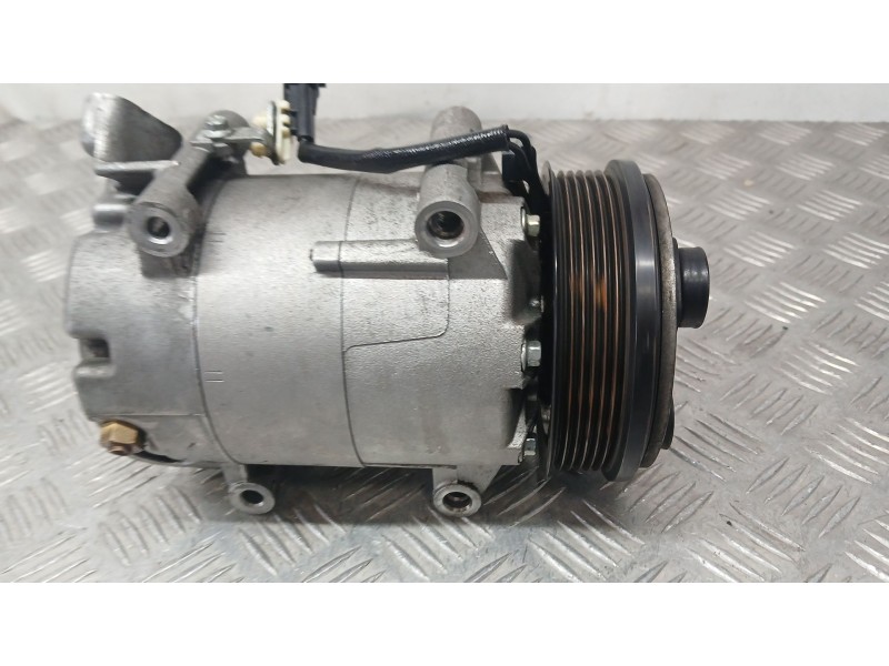 Recambio de compresor aire acondicionado para ford focus ii (da_, hcp, dp) 1.6 tdci referencia OEM IAM 1744998  