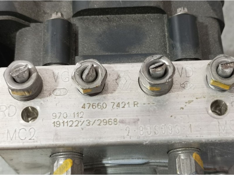 Recambio de abs para renault clio v zen referencia OEM IAM 476607421R 970112 BOSCH