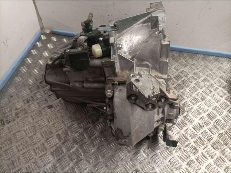 Recambio de caja cambios para citroën jumpy furgon control m referencia OEM IAM 20MB46 1811035 6VELOCIDADES