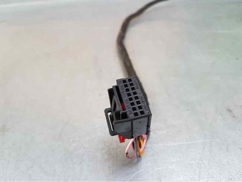 Recambio de retrovisor derecho para skoda octavia lim. (5e3) ambition referencia OEM IAM  9 CABLES ELECTRICO