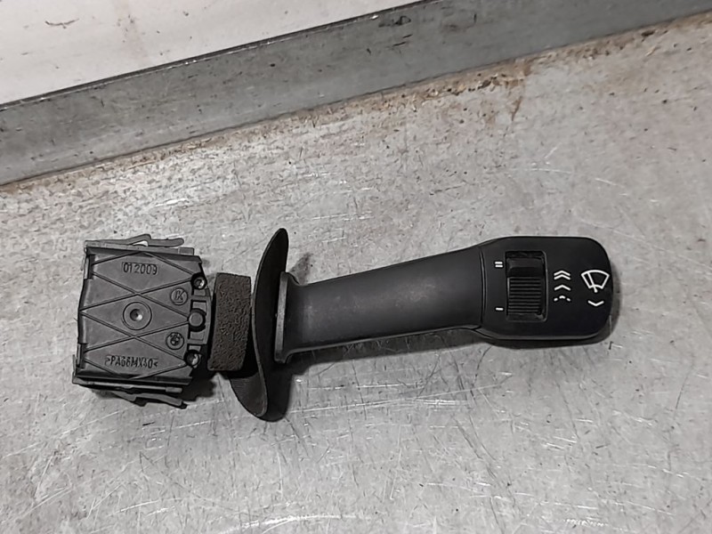 Recambio de mando limpia para bmw serie 5 berlina (e39) 525tds referencia OEM IAM 8352013 01200900 LK