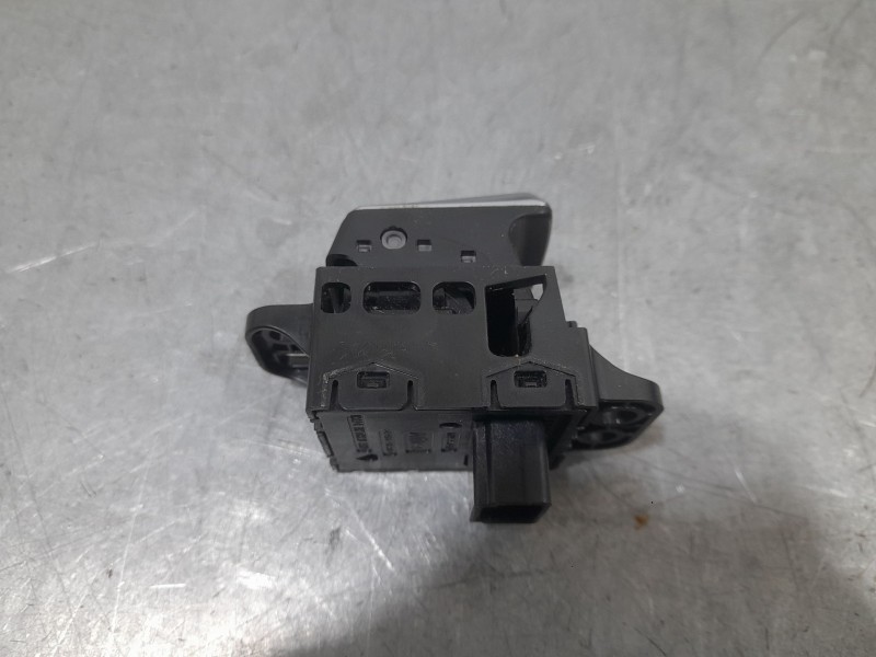 Recambio de palanca freno de mano para nissan x-trail (t32) tekna referencia OEM IAM 251754BA0A  ELECTRICA