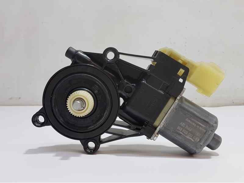 Recambio de motor elevalunas delantero derecho para ford fiesta (ccn) trend referencia OEM IAM 8A6114553B  6 PINS