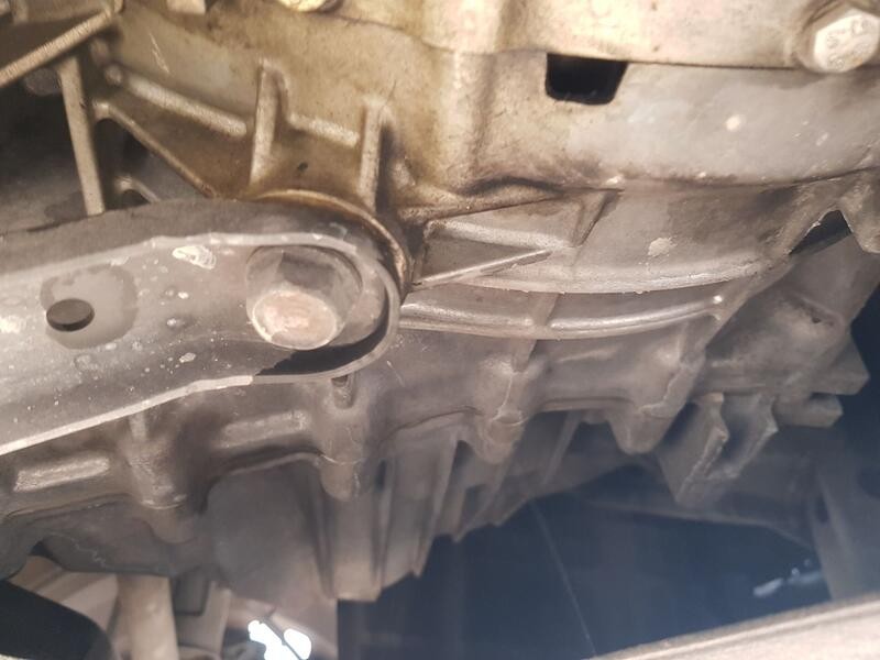 Recambio de caja cambios para ssangyong korando (c300) 1.5 referencia OEM IAM 3610037000 6VELOCIDADES 