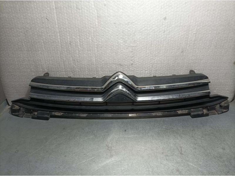 Recambio de rejilla delantera para citroën c-elysée shine referencia OEM IAM 9816045880  ROZADA