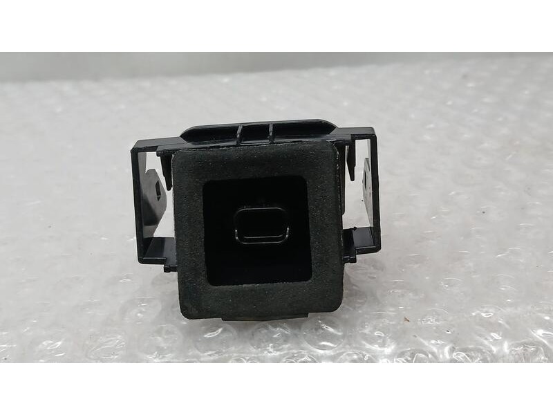 Recambio de camara vision trasera para renault kangoo iii furgoneta/monovolumen e-tech electric referencia OEM IAM 284429992R  