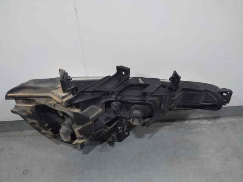 Recambio de faro antiniebla izquierdo para kia sportage drive 4x2 referencia OEM IAM 922013W200  