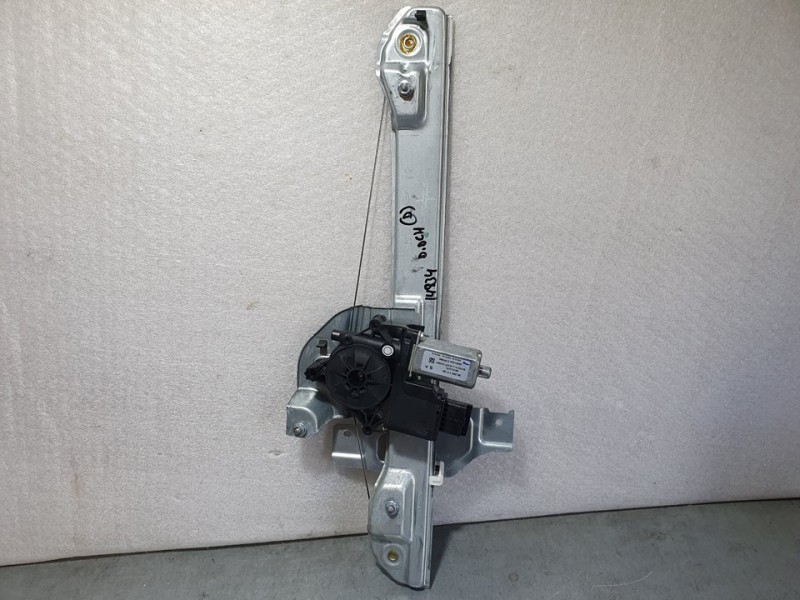 Recambio de elevalunas delantero derecho para bmw serie 1 berlina (e81/e87) 116i referencia OEM IAM 9830478880D  ELECTRICO 6 PIN