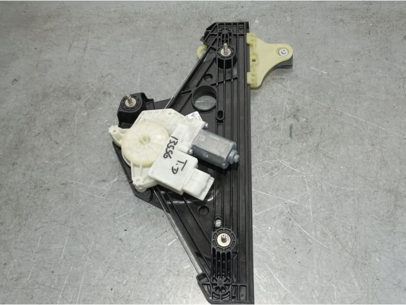 Recambio de elevalunas trasero derecho para renault clio v zen referencia OEM IAM 827209773R  ELECTRICO 6 PINS