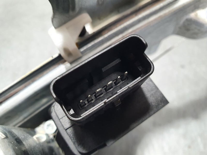 Recambio de elevalunas delantero derecho para bmw serie 1 berlina (e81/e87) 116i referencia OEM IAM 9830478880D  ELECTRICO 6 PIN