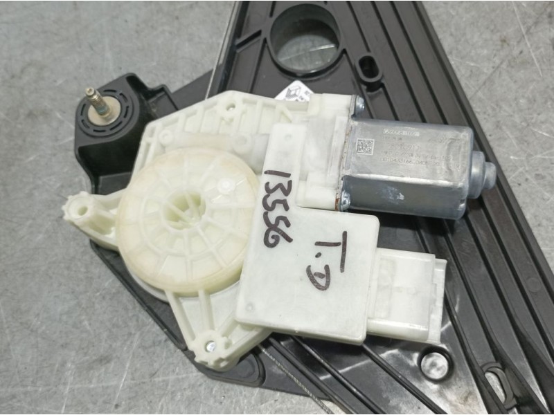 Recambio de elevalunas trasero derecho para renault clio v zen referencia OEM IAM 827209773R  ELECTRICO 6 PINS