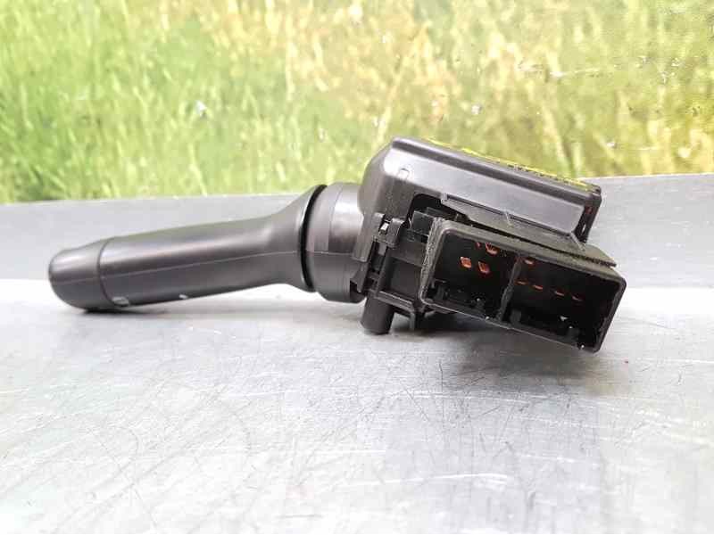 Recambio de mando limpia para toyota yaris active referencia OEM IAM   