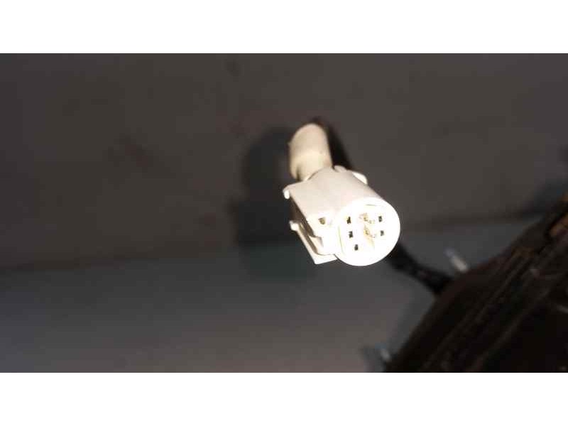 Recambio de retrovisor derecho para toyota yaris active referencia OEM IAM  5 PINS-TOCADO ELECTRICO