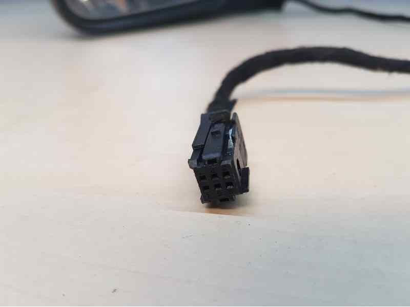 Recambio de retrovisor izquierdo para peugeot 307 (s1) xt referencia OEM IAM  5 CABLES ELECTRICO ROZADO