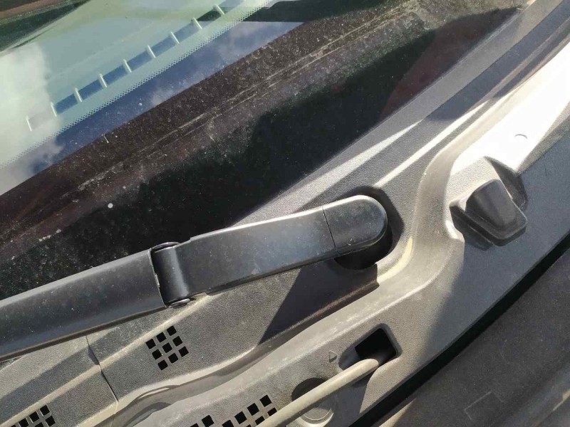 Recambio de motor limpia delantero para mazda 2 lim. () black tech edition referencia OEM IAM DA6C6737XB  