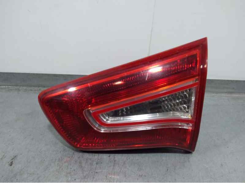 Recambio de piloto trasero derecho interior para kia sportage drive 4x2 referencia OEM IAM 924063W0  INTERIOR