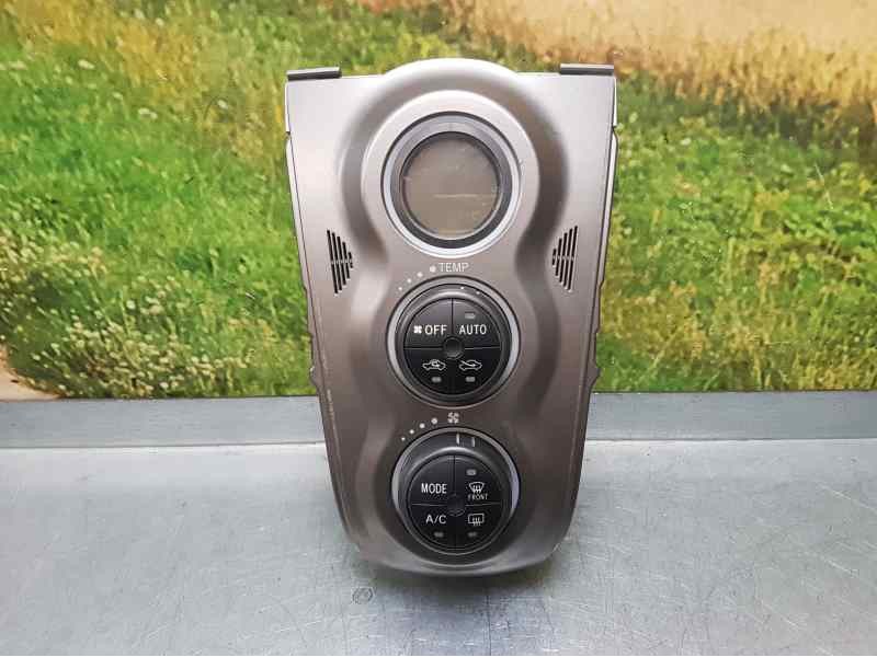 Recambio de mando climatizador para toyota yaris active referencia OEM IAM 559000D220  