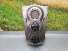 Recambio de mando climatizador para toyota yaris active referencia OEM IAM 559000D220  