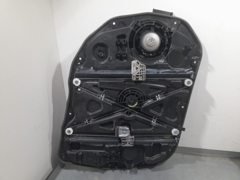 Recambio de elevalunas delantero derecho para ssangyong korando (c300) 1.5 referencia OEM IAM 7247037020 2108190025 