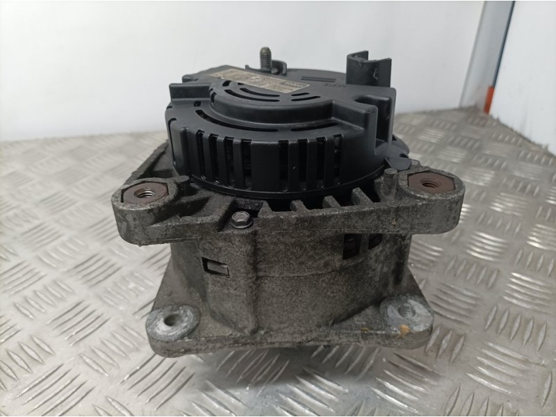 Recambio de alternador para renault trafic caja cerrada (ab 4.01) l1h1 caja cerrada, corto referencia OEM IAM 8200086130 2542523