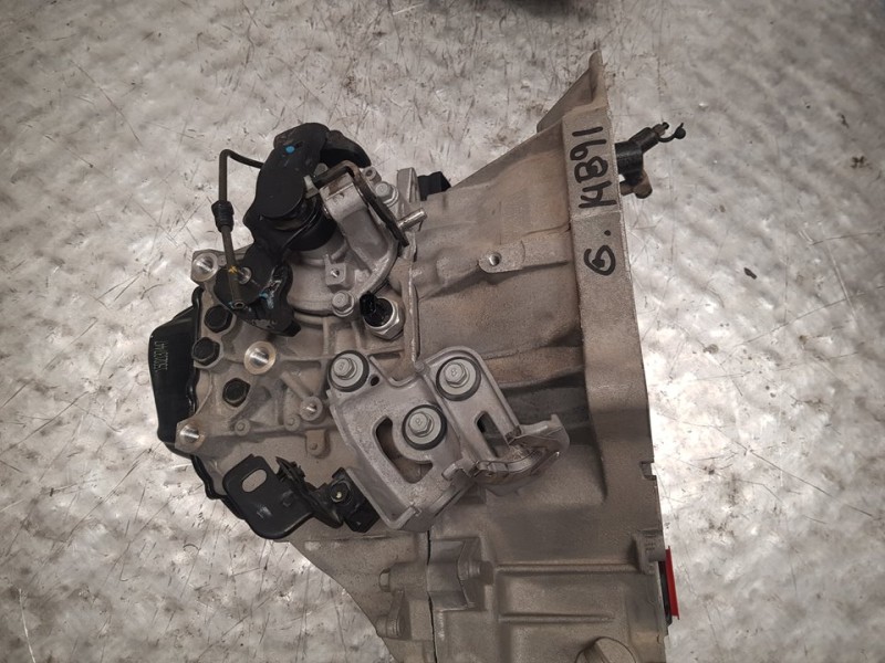 Recambio de caja cambios para hyundai ix20 gls style referencia OEM IAM ZG57FJ 089840 5VELOCIDADES