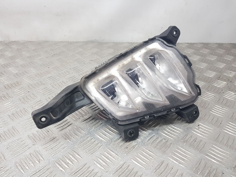 Recambio de faro antiniebla derecho para ssangyong korando (c300) 1.5 referencia OEM IAM 8320237000  