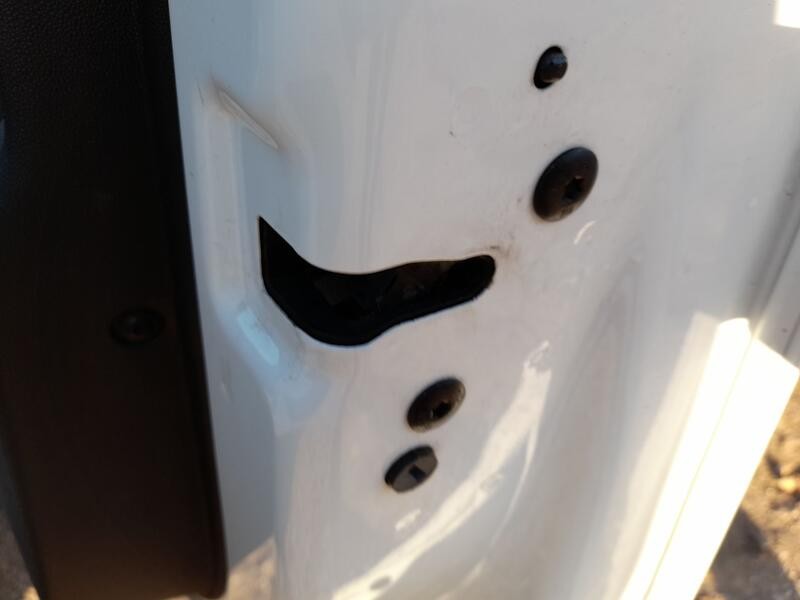 Recambio de cerradura puerta delantera derecha para citroën c3 iii (sx) 1.2 vti 82 referencia OEM IAM 9812398080  