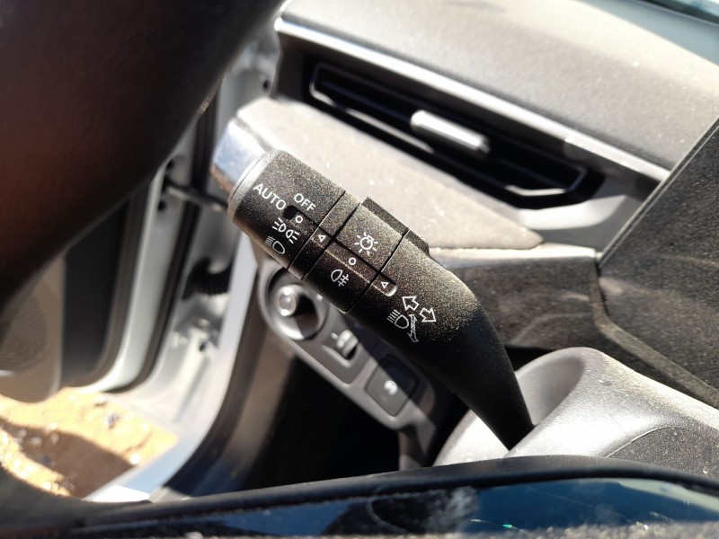 Recambio de mando luces y limpia para mg mg 3 (5fp) mg 3 1.5 referencia OEM IAM 10990131  