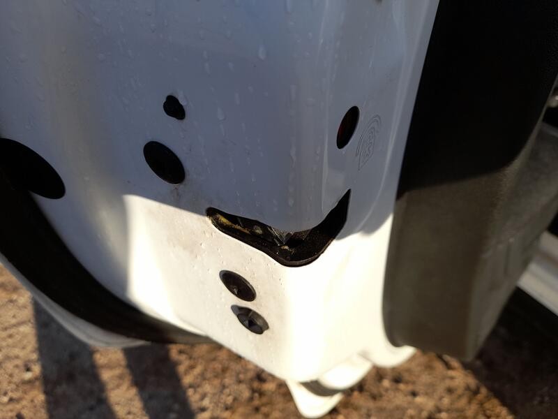 Recambio de cerradura puerta trasera izquierda para citroën c3 iii (sx) 1.2 vti 82 referencia OEM IAM 9812398580  