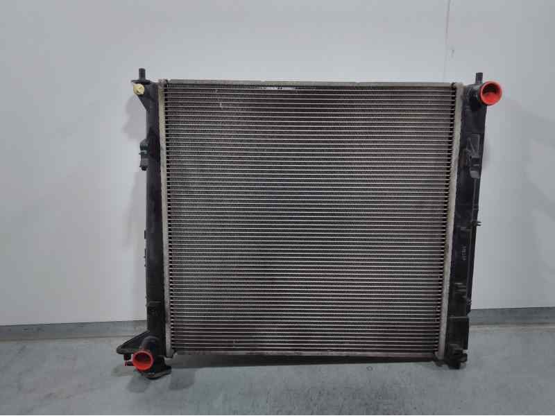 Recambio de radiador agua para kia sportage drive 4x2 referencia OEM IAM 253102Y001  