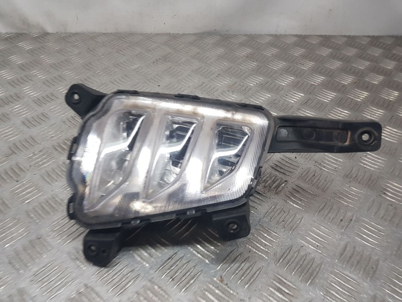 Recambio de faro antiniebla izquierdo para ssangyong korando (c300) 1.5 referencia OEM IAM 8320137000  