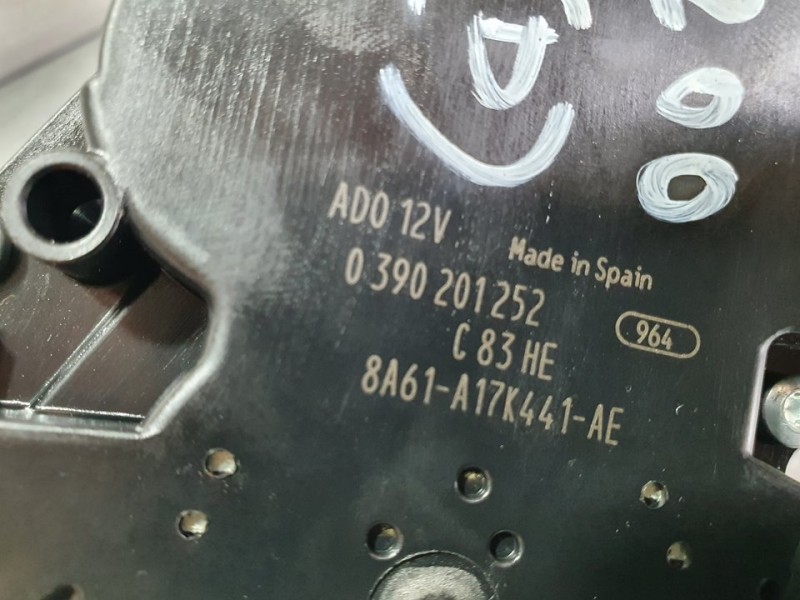 Recambio de motor limpia trasero para ford fiesta (ccn) trend referencia OEM IAM 8A61A17K441AE 0390201252 