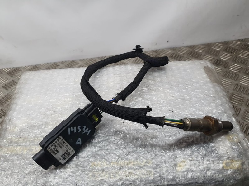 Recambio de sonda lambda para opel grandland x design line referencia OEM IAM 9811207180 0281006853 BOSCH