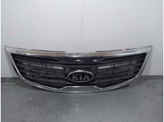 Recambio de rejilla delantera para kia sportage drive 4x2 referencia OEM IAM 86352W000  