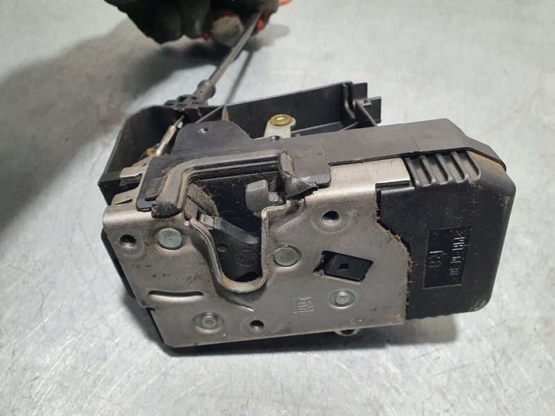 Recambio de cerradura puerta delantera derecha para renault trafic caja cerrada (ab 4.01) l1h1 caja cerrada, corto referencia OE