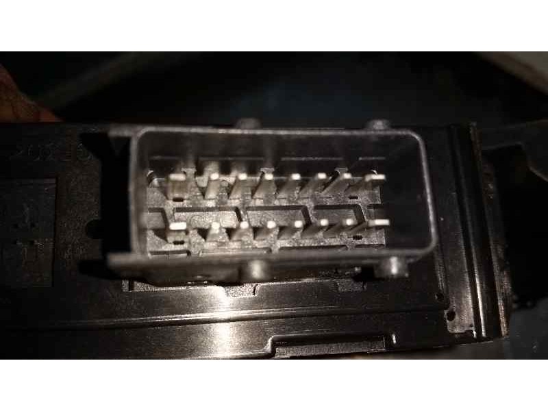 Recambio de elevalunas delantero derecho para peugeot 307 (s1) xt referencia OEM IAM  16 PINS ELECTRICO