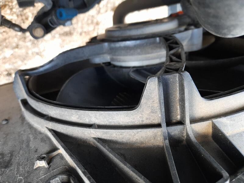 Recambio de electroventilador para citroën c3 iii (sx) 1.2 vti 82 referencia OEM IAM 9829774580  