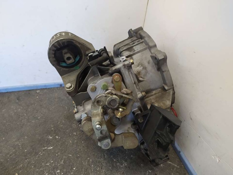 Recambio de caja cambios para bmw mini (r50,r53) one d referencia OEM IAM 2300752175703 GS685DG  0029168BLA 6VELOCIDADES