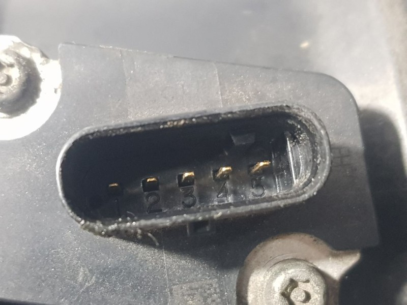 Recambio de caudalimetro para audi a5 coupe (8t) 2.7 tdi referencia OEM IAM 420133471 AFH70M74 