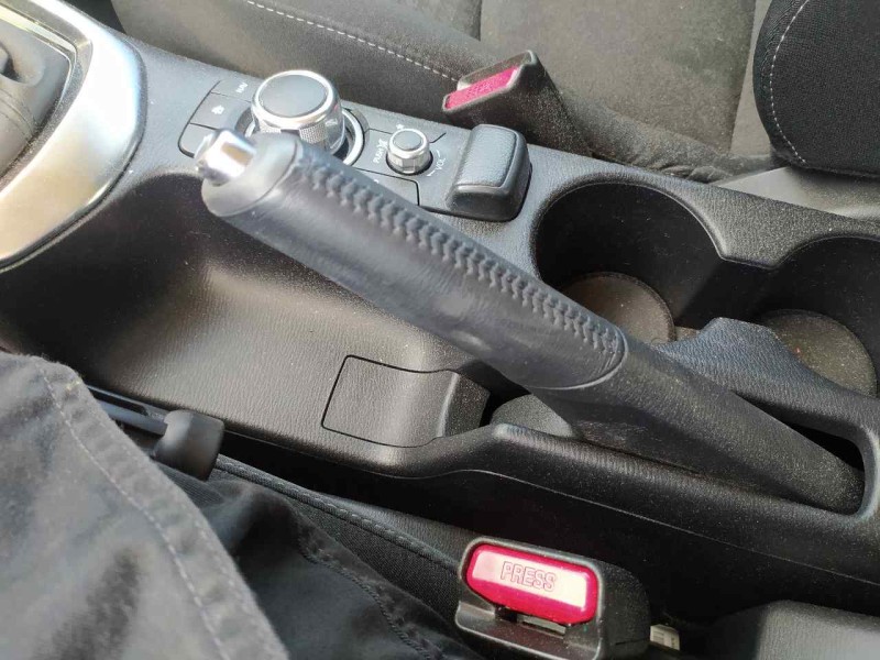 Recambio de palanca freno de mano para mazda 2 lim. () black tech edition referencia OEM IAM DA7J44010C  