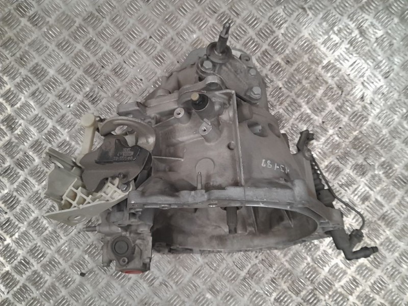 Recambio de caja cambios para citroën c4 berlina exclusive referencia OEM IAM 20DP42 3815900 5VELOCIDADES