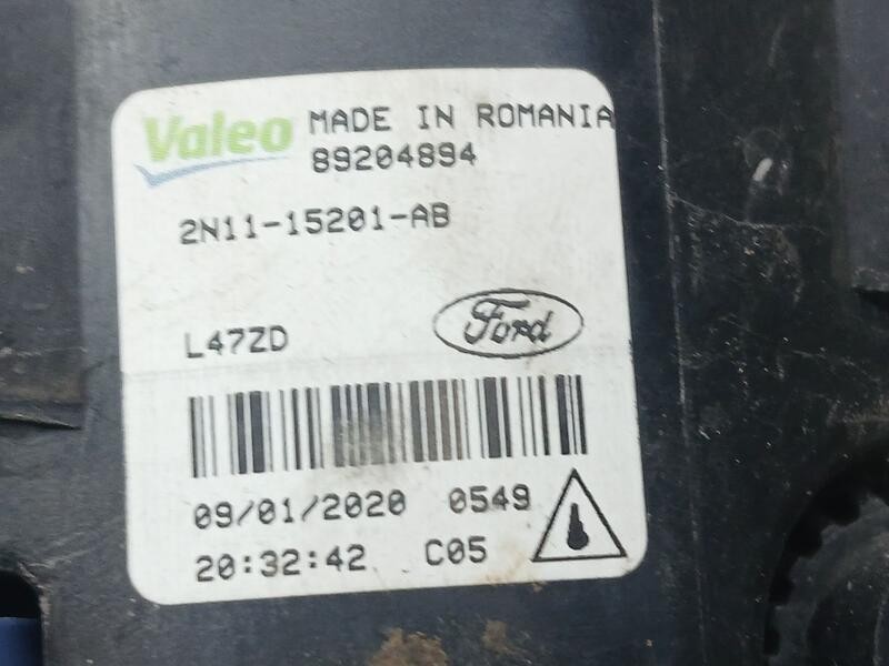 Recambio de faro antiniebla derecho para ford tourneo courier (c4a) trend referencia OEM IAM 2N1115201AB VALEO 89204894