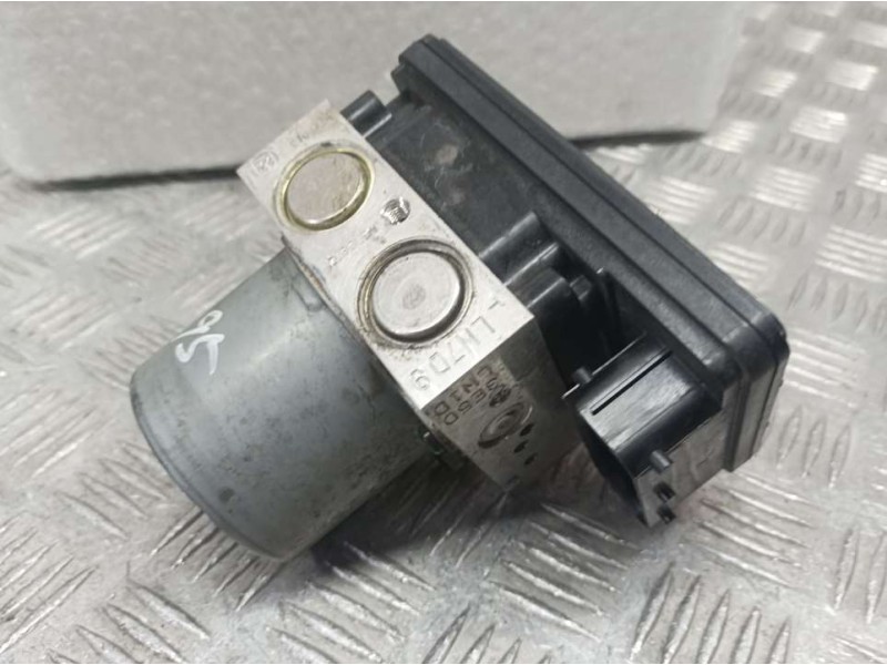 Recambio de abs para ssangyong tivoli line 4x2 referencia OEM IAM 4892035200  
