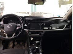 Recambio de kit airbag para ssangyong korando (c300) 1.5 referencia OEM IAM 8620137501LBH C/ SALPICADERO Y PRETENSORES 