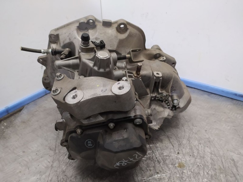 Recambio de caja cambios para opel adam jam referencia OEM IAM AULS394 A13301802 5VELOCIDADES