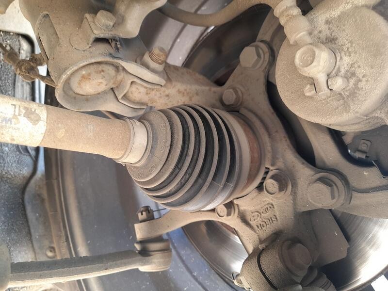 Recambio de mangueta delantera izquierda para kia cee´d (jd) 1.0 t-gdi referencia OEM IAM 51715A2000  