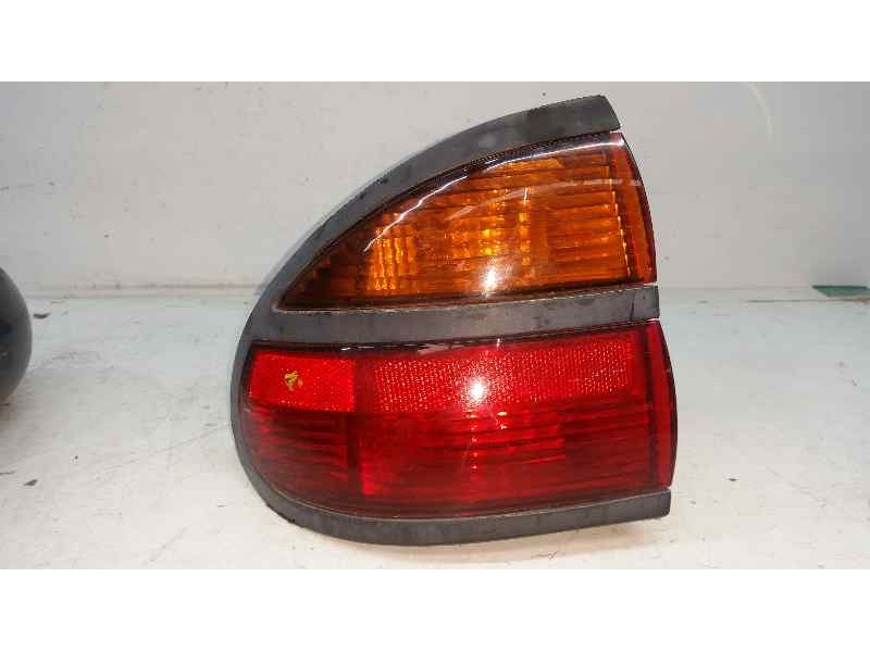 Recambio de piloto trasero izquierdo para renault laguna (b56) 1.9 dci rt referencia OEM IAM   